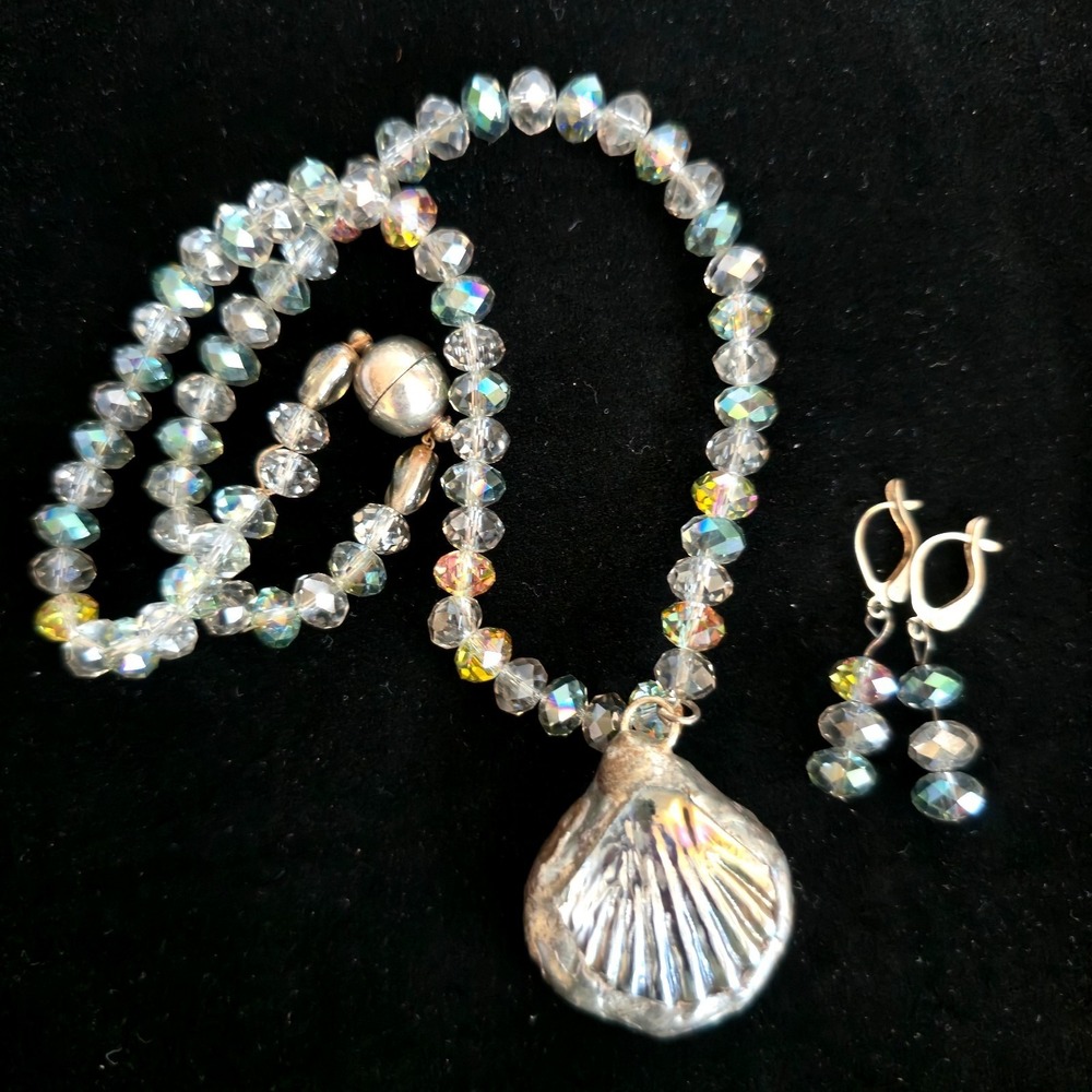Handmade Iridescent Art Glass Shell Pendant Necklace Crystal Beads Earrings Set
